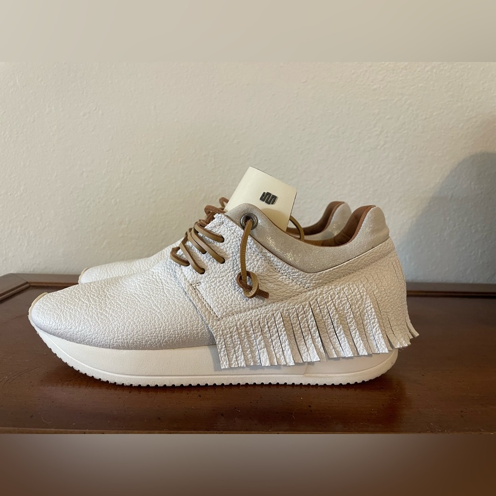 Esseutesse Fring Sneaker Size 39